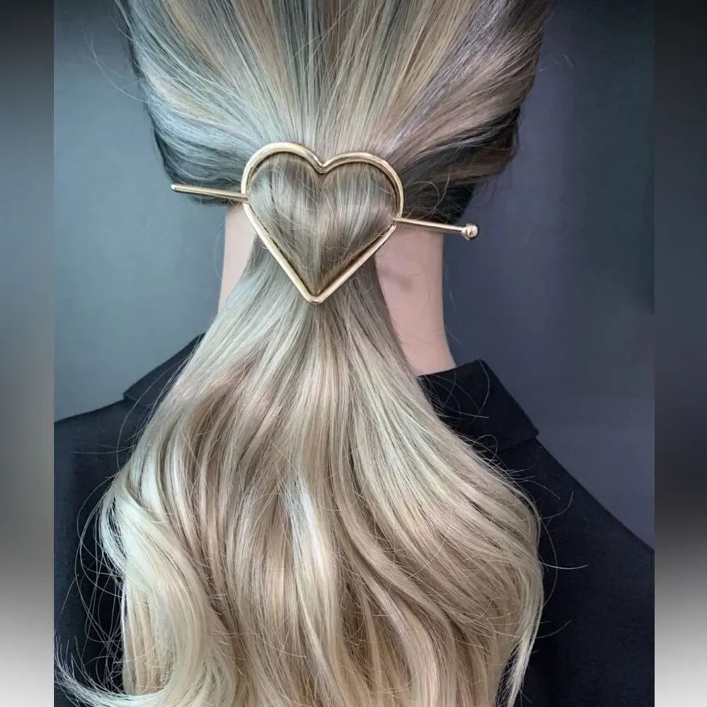 Gold Heart Hair Pin Clip A1611